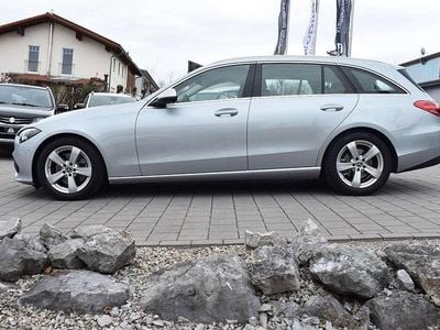 Gebraucht Mercedes C220 200 PS (147 kW) 2023 Silber Kombi