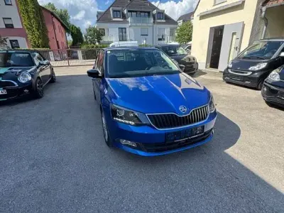 Gebraucht Skoda Fabia Style 110 PS (80 kW) 2017 Raceblau metallic Limousine