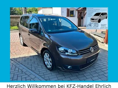 Gebraucht VW Touran Life 105 PS (77 kW) 2013 Braun Van / Kleinbus