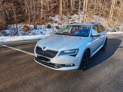 Gebraucht Skoda Superb 150 PS (110 kW) 2015 Silber Kombi