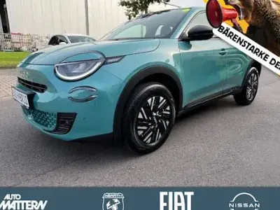 Gebraucht Fiat 600 110 PS (80 kW) 2026 Blau SUV