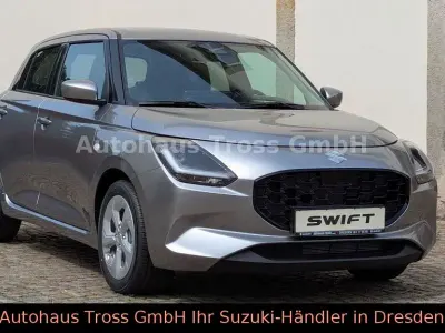 Neu Suzuki Swift Comfort 83 PS (61 kW) 2025 Silber Kleinwagen