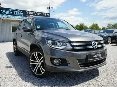 Gebraucht VW Tiguan Sportline 177 PS (130 kW) 2015 Grau SUV