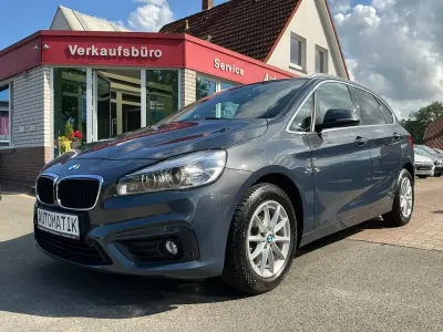 Gebraucht BMW 218 Active Tourer Basis 136 PS (100 kW) 2015 Grau Van / Kleinbus