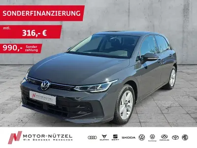 Gebraucht VW Golf VIII Life 116 PS (85 kW) 2025 Grau Limousine