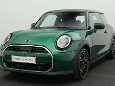 Occasion Mini Cooper Favoured 156 ch (114 kW) 2024 Vert Citadine