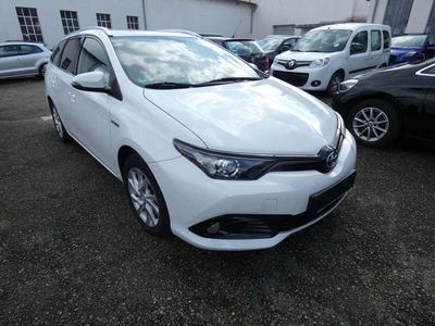 Toyota Auris Hybrid