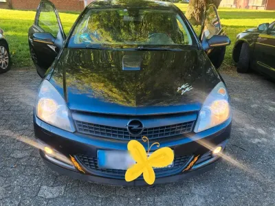 Gebraucht Opel Astra 90 PS (66 kW) 2009 Schwarz Kombi