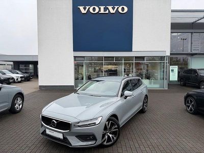 Gebraucht Volvo V60 Core 197 PS (144 kW) 2024 Grau Kombi