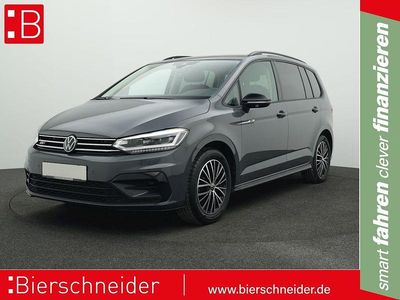 Schwarz Gebraucht 2024 VW Touran Highline Van / Kleinbus | 34.950 € (Fairer Preis)