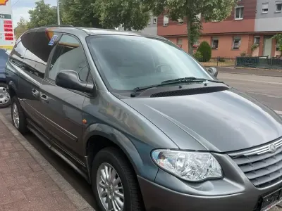 Gebraucht Chrysler Voyager 150 PS (110 kW) 2007 Grau Van / Kleinbus