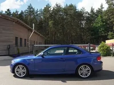 Gebraucht BMW 118 143 PS (105 kW) 2009 Blau Kleinwagen