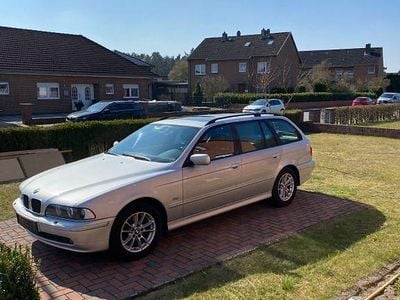 BMW 525