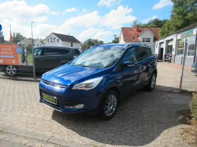 Gebraucht Ford Kuga 163 PS (119 kW) 2014 Blau SUV