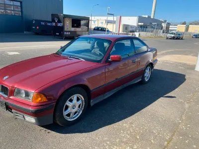 Używany BMW 320 150 KM (110 kW) 1993 Czerwony Coupe