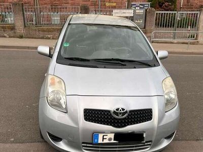 gebraucht Toyota Yaris 1.0 69PS 51 KW