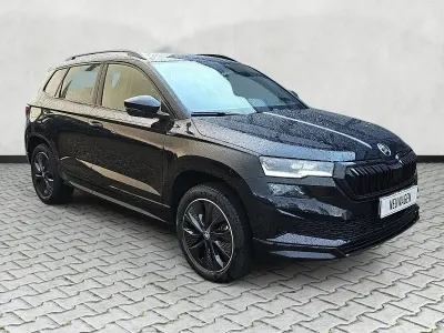 Neu Skoda Karoq SportLine 190 PS (139 kW) 2026 Schwarzmagic perleffekt SUV