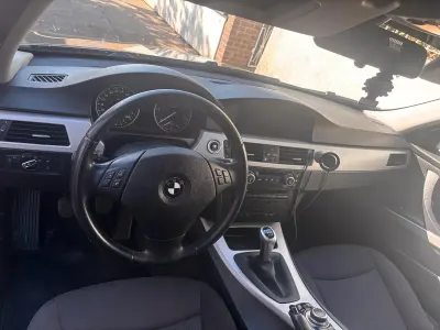 Używany BMW 320 177 KM (130 kW) 2009 Czarny Kombi