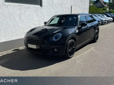 Gebraucht Mini Cooper Clubman Classic 136 PS (100 kW) 2022 Midnight black metallic Kombi