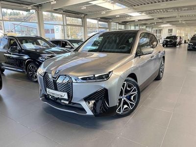 Grau Gebraucht 2023 BMW iX Sport Line SUV | 46.590 € (Fairer Preis)