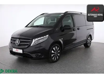 Gebraucht Mercedes Vito 237 PS (174 kW) 2023 Obsidianschwarz Van
