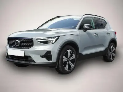 Gebraucht Volvo XC40 Plus 211 PS (155 kW) 2023 Manufacturer SUV
