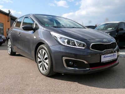Gebraucht Kia Ceed DREAM-TEAM Edition 136 PS (100 kW) 2016 Dark gun metal Kleinwagen