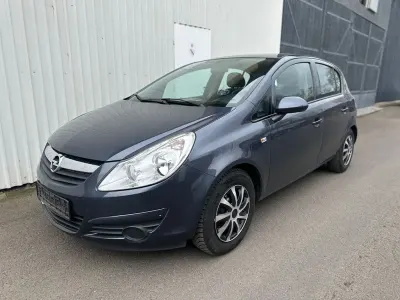 Begagnad Opel Corsa 80 HK (58 kW) 2008 Grå Halvkombi