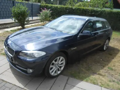 Gebraucht BMW 520 184 PS (135 kW) 2014 Blau Kombi