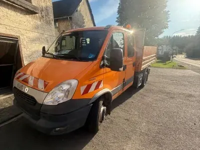 Gebraucht Iveco Daily 170 PS (125 kW) 2013 Orange Limousine