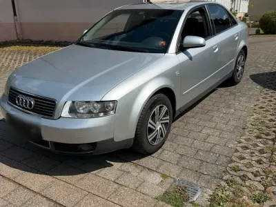 Gebraucht Audi A4 120 PS (88 kW) 2001 Silber Limousine