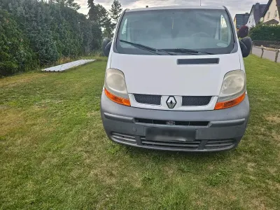 Gebraucht Renault Trafic 2005 Weiß Van / Kleinbus