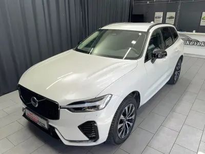 Gebraucht Volvo XC60 Plus 197 PS (144 kW) 2022 Weiß SUV