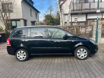 Gebraucht Opel Zafira Family 120 PS (88 kW) 2014 Grau Van / Kleinbus
