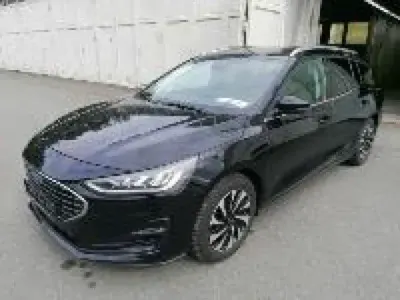Gebraucht Ford Focus Titanium 125 PS (91 kW) 2024 Schwarz Kombi