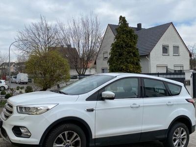 gebraucht Ford Kuga 1,5 TDCi 4x2 88kW Titanium PowerShift T...