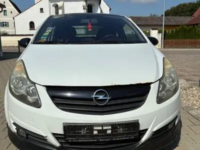 Gebraucht Opel Corsa Edition 90 PS (66 kW) 2008 Weiß Kleinwagen