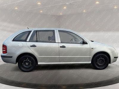 Silber Gebraucht 2003 Skoda Fabia Classic Kombi | 1.290 € (Fairer Preis)