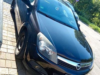 Opel Astra GTC