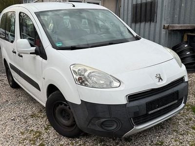 Gebraucht Peugeot Partner 98 PS (72 kW) 2013 Weiß Van / Kleinbus