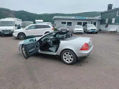 Gebraucht Mercedes SLK200 136 PS (100 kW) 1997 Silber Cabrio