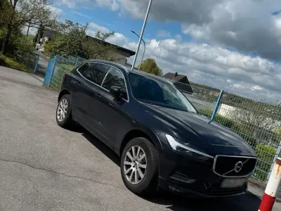 Gebraucht Volvo XC60 197 PS (144 kW) 2021 Schwarz SUV