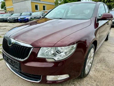 Gebraucht Skoda Superb Elegance 160 PS (117 kW) 2009 Rot Limousine