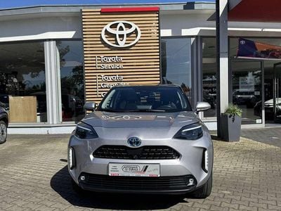 Usata Toyota Yaris Hybrid Elegant 116 CV (85 kW) 2021 Argento