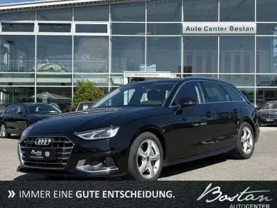 Gebraucht Audi A4 Advanced 204 PS (150 kW) 2022 Schwarz Kombi