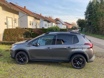 Grau Gebraucht 2018 Peugeot 2008 Allure GT-Line SUV | 10.100 € (Fairer Preis)