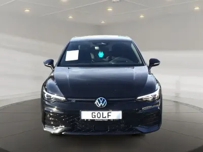 Gebraucht VW Golf VIII R-line 150 PS (110 kW) 2026 Schwarz Limousine
