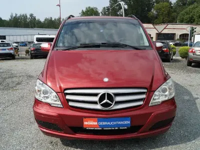 Gebraucht Mercedes Viano 224 PS (164 kW) 2011 Rot Van / Kleinbus