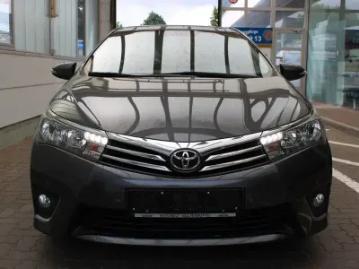 Gebraucht Toyota Corolla Life+ 132 PS (97 kW) 2013 Grau Limousine