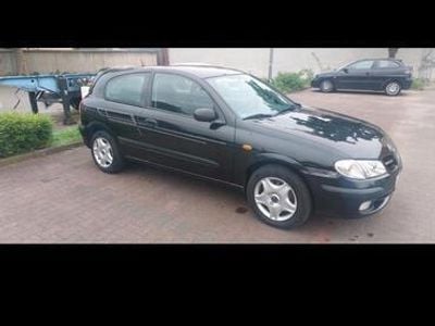Nissan Almera
